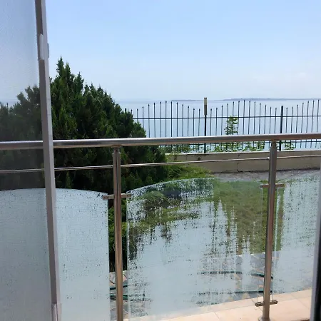 Апартамент Coral корал бийч Свети Влас