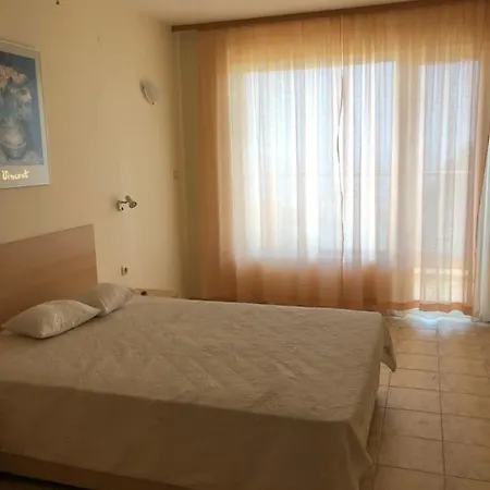 Coral корал бийч Свети Влас