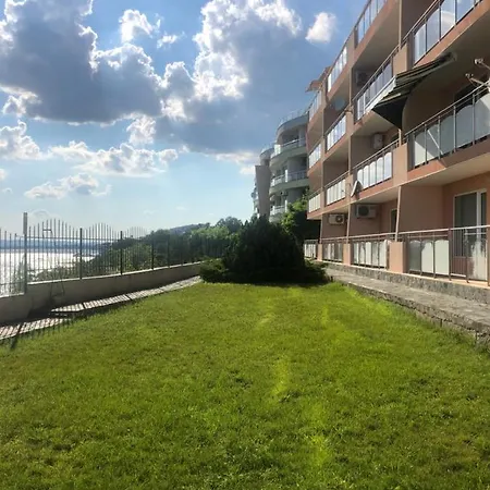 Coral корал бийч Апартамент Свети Влас