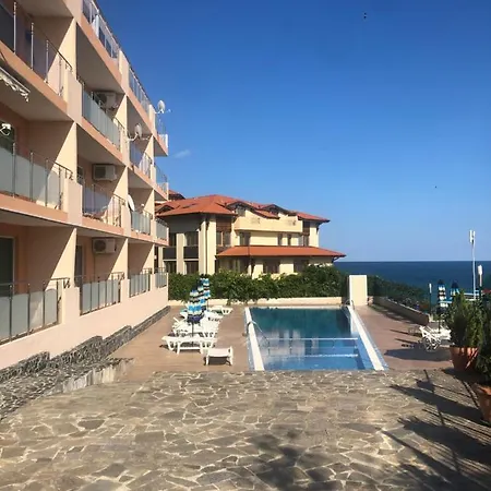 Апартамент Coral корал бийч