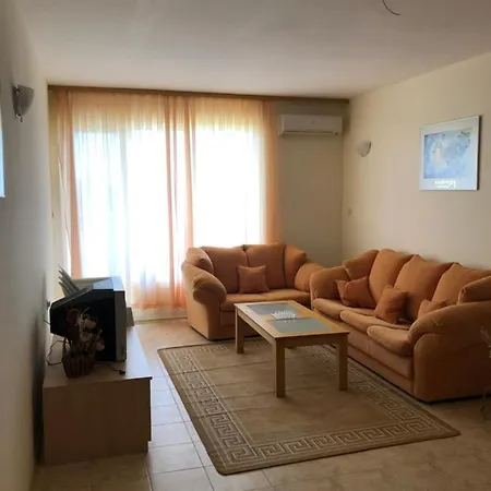 Coral корал бийч Apartman *