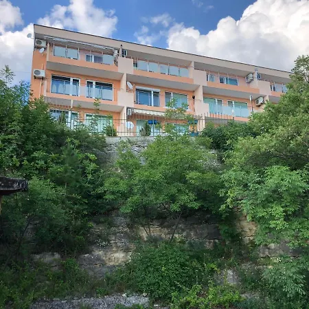 Апартаменты Coral корал бийч *